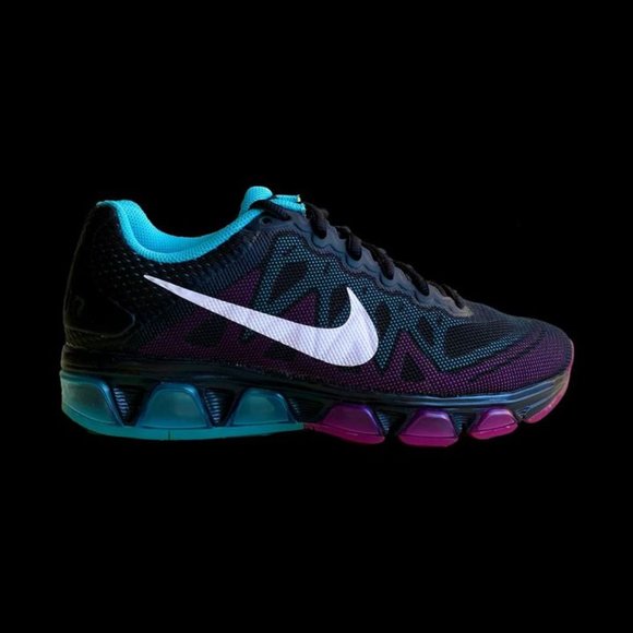 nike tailwind 75